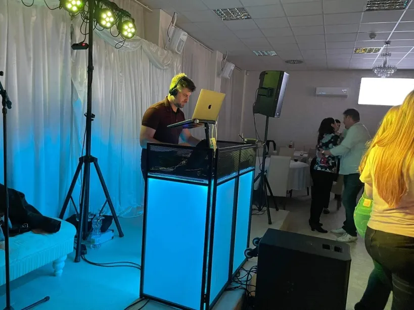 esküvői DJ Jack Nanito