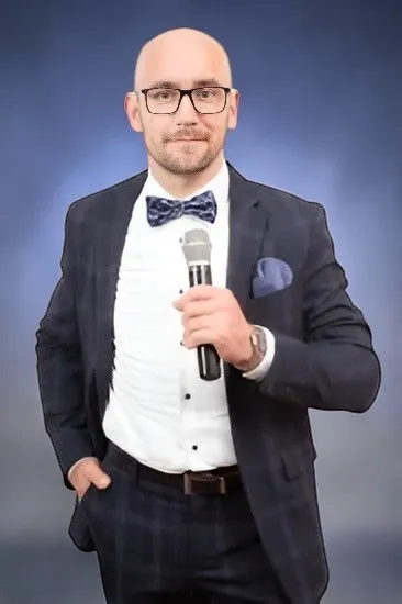 esküvői ceremóniamester